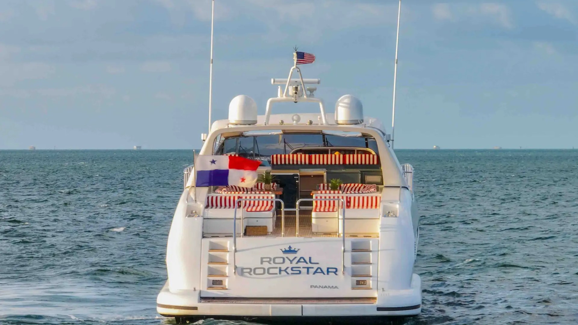 84' Mangusta yacht charter stern view Miami Beach Biscayne Bay