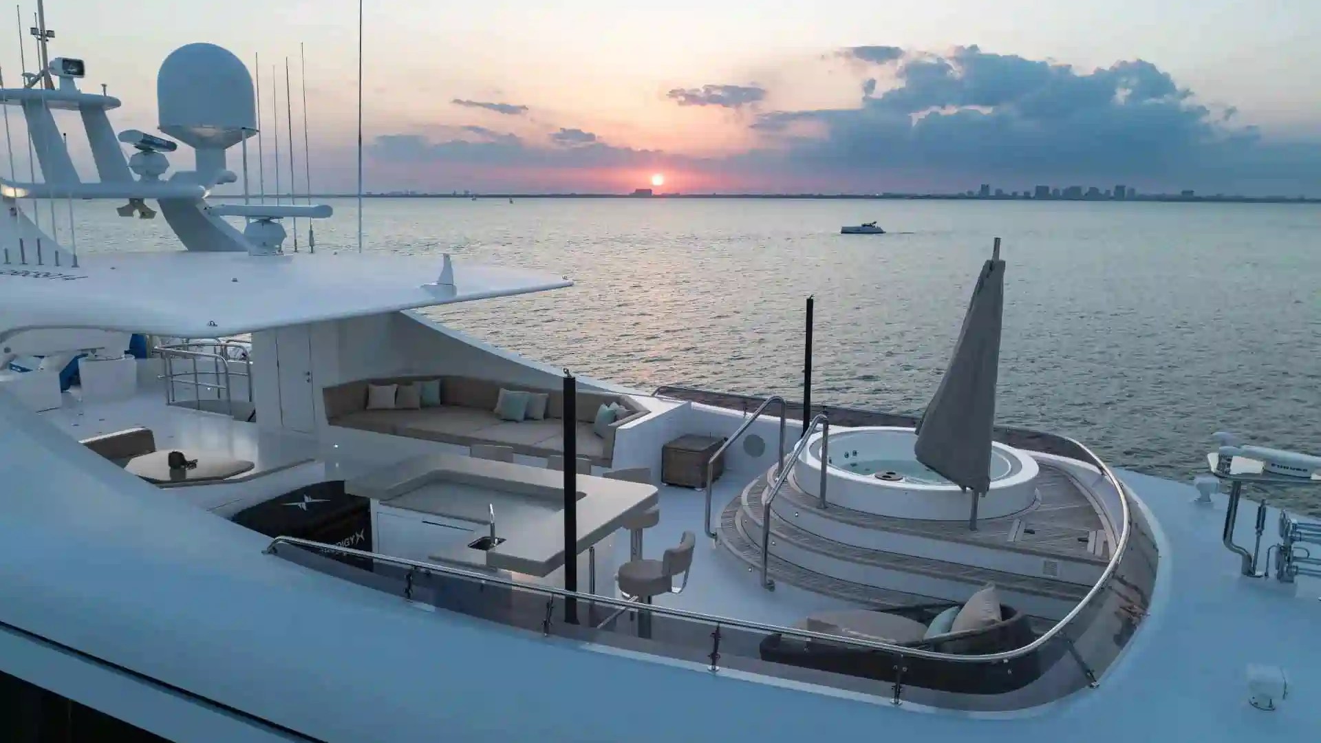 Flybridge jacuzzi on 166′ Trinity Miami