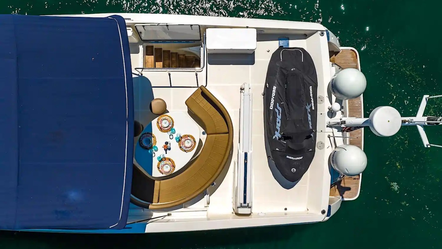 Swim platform on 80′ Ferretti Miami