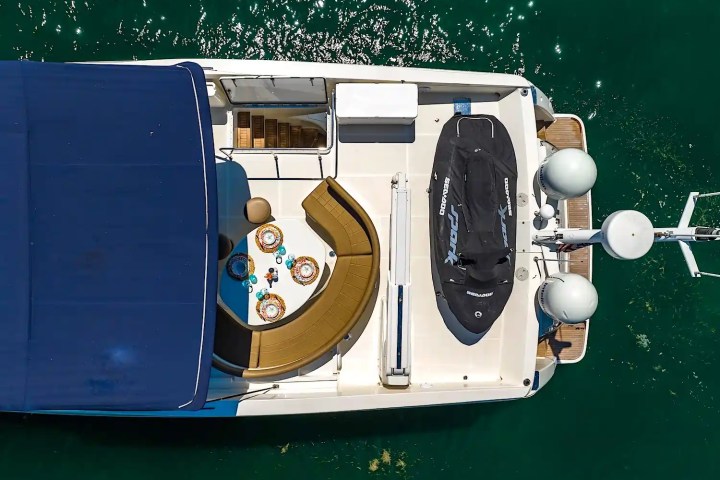 Swim platform on 80′ Ferretti Miami
