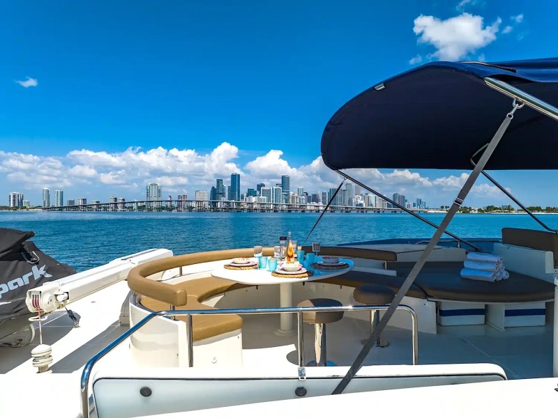 Flybridge seating lounge on 80′ Ferretti Miami