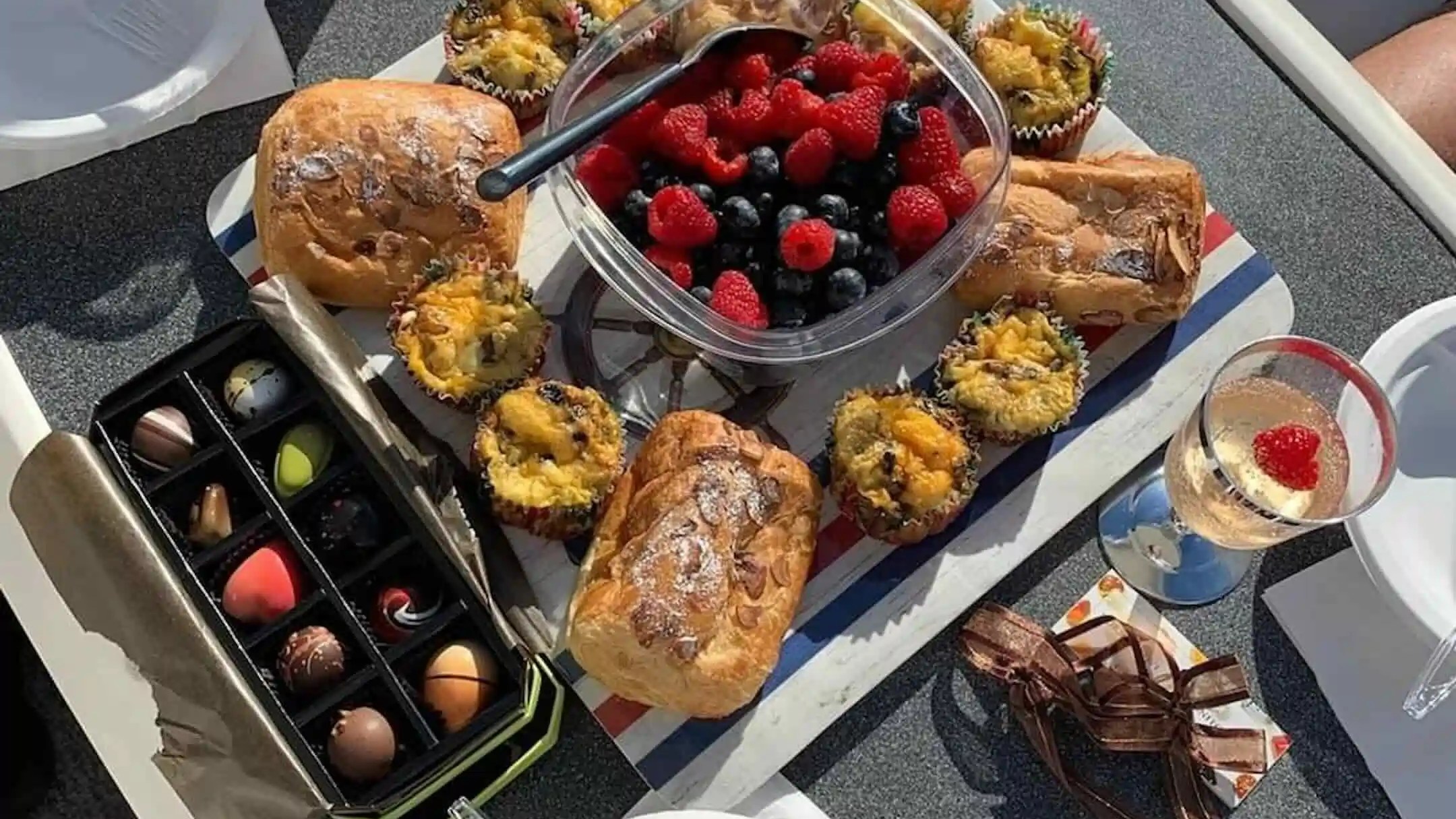 41' SeaRay - Boat Rental in Naples, Florida