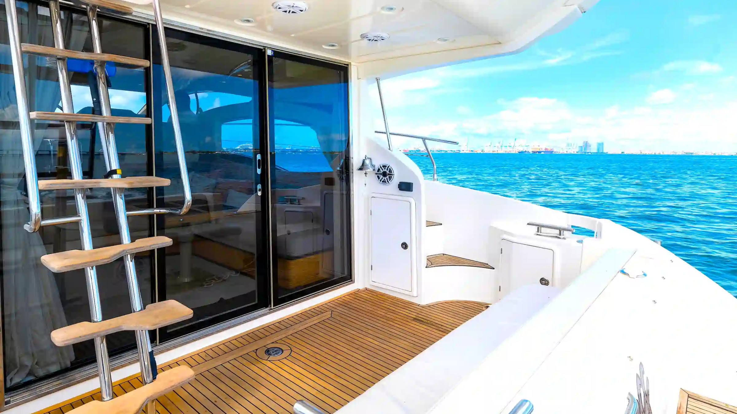 45' Azimut boat rental Miami aft deck cockpit teak flooring ocean view