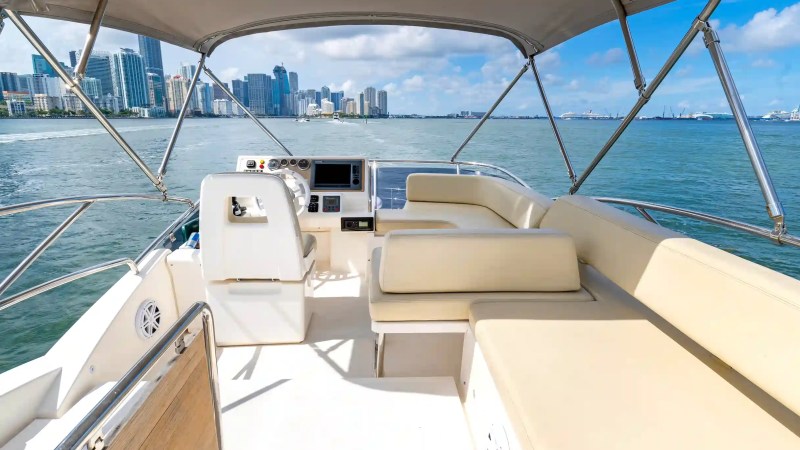 45' Azimut boat rental Hollywood flybridge seating helm view Biscayne Bay skyline
