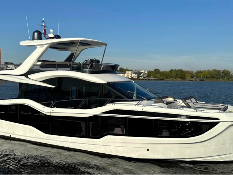58' Galeon Yacht Charter underway with flybridge and bow lounge seating in Fort Myers, Florida.